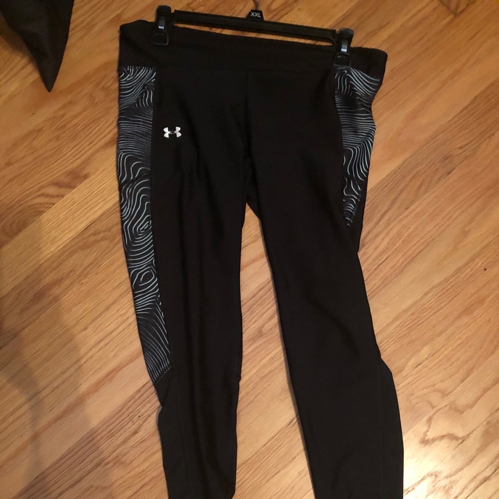Under armour leggings black large